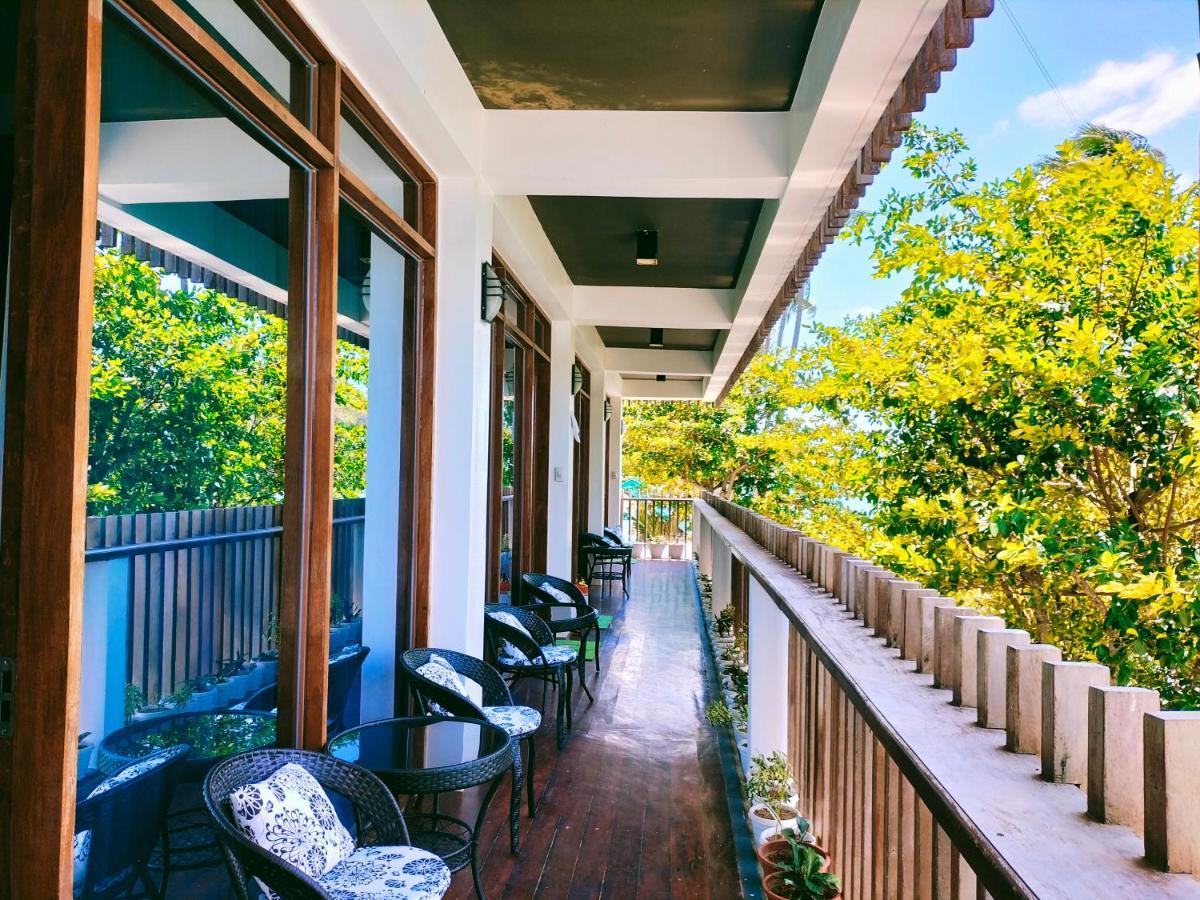Orange Pearl Beach Resort Ель-Нідо Екстер'єр фото