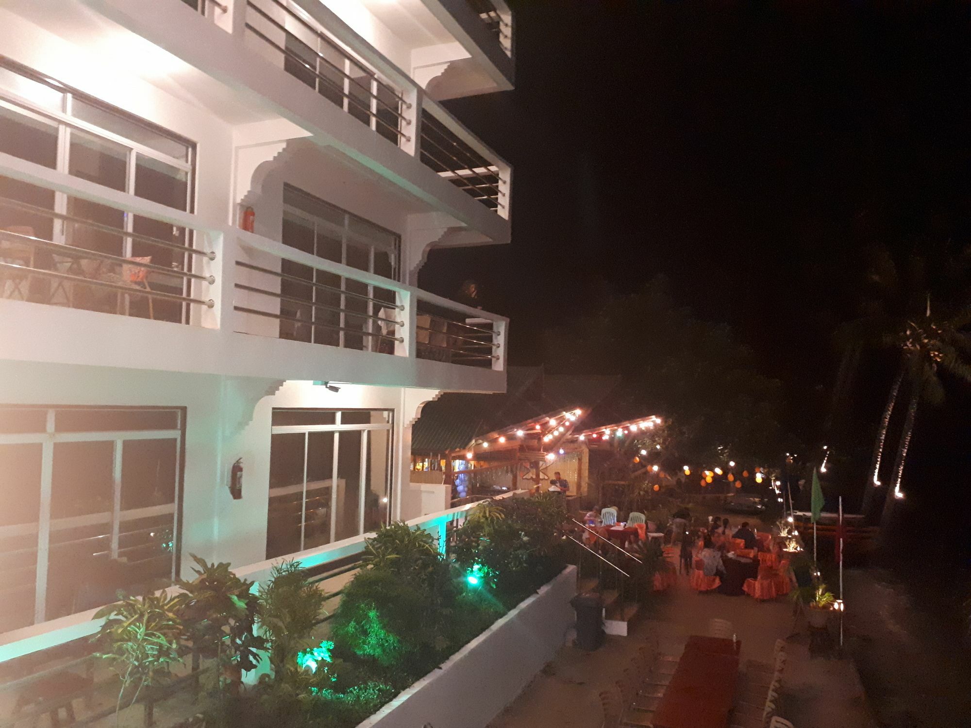 Orange Pearl Beach Resort Ель-Нідо Екстер'єр фото