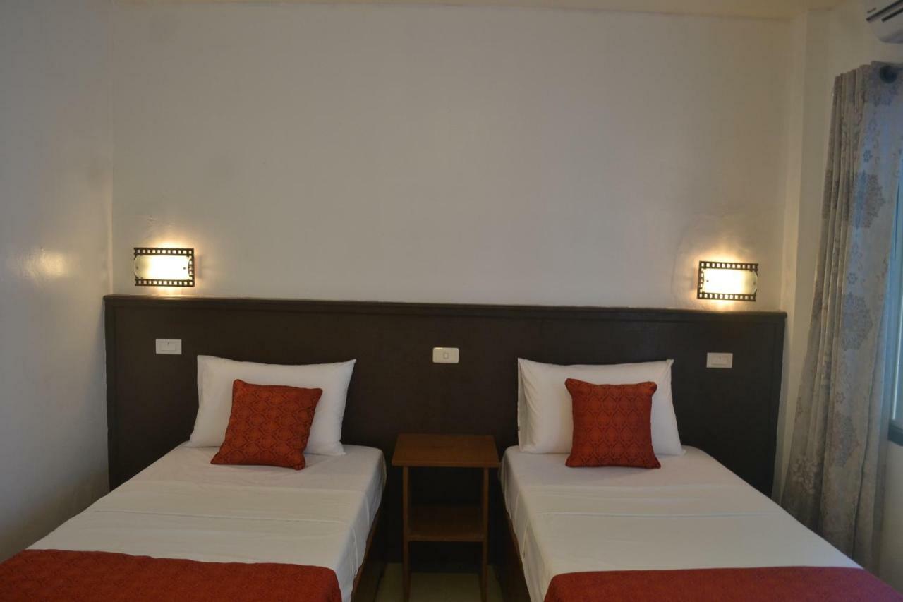 Orange Pearl Beach Resort Ель-Нідо Екстер'єр фото